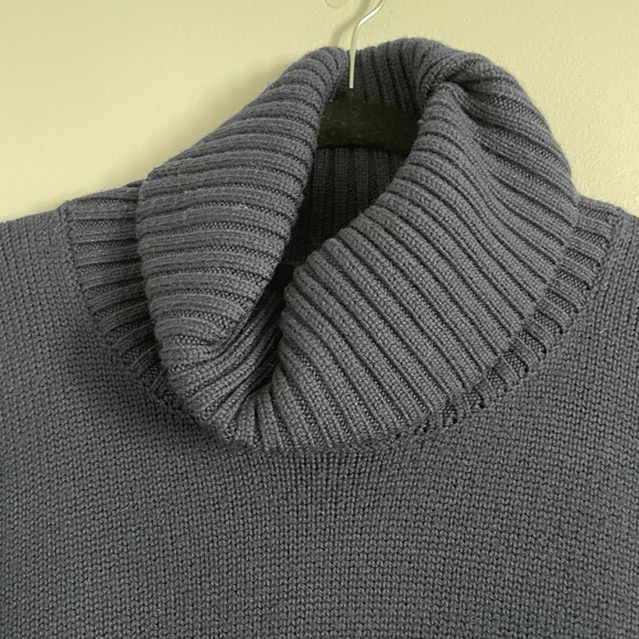 Tuckernuck - XL Sophia Turtleneck Sweater 100% Wool Navy Blue Gold Old Money - Picture 10 of 11